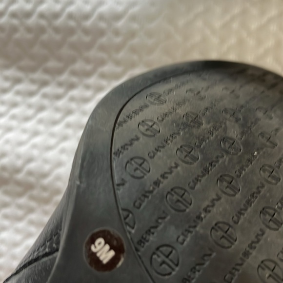 Black Heeled Boots-Excellent Condition. Size 9 - Picture 12 of 12